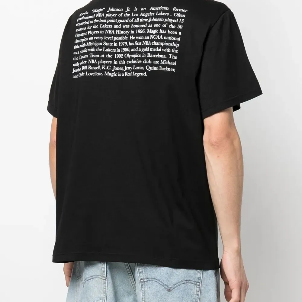 Футболка с графичным принтом