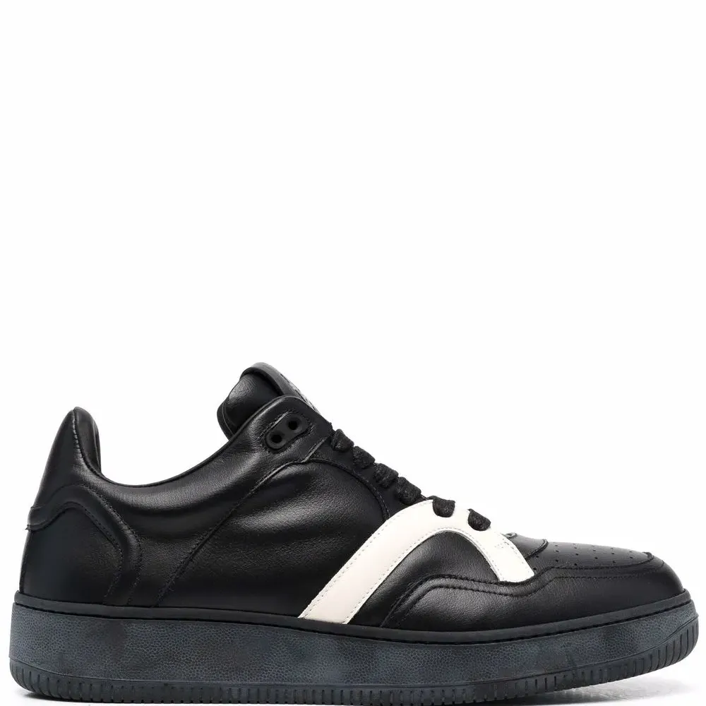 Кроссовки в двух тонах