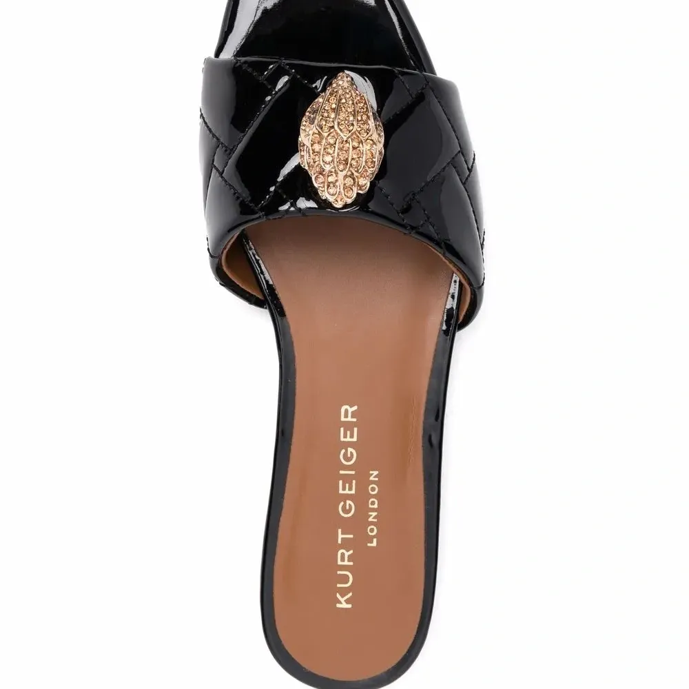 Сандалии с кристаллами