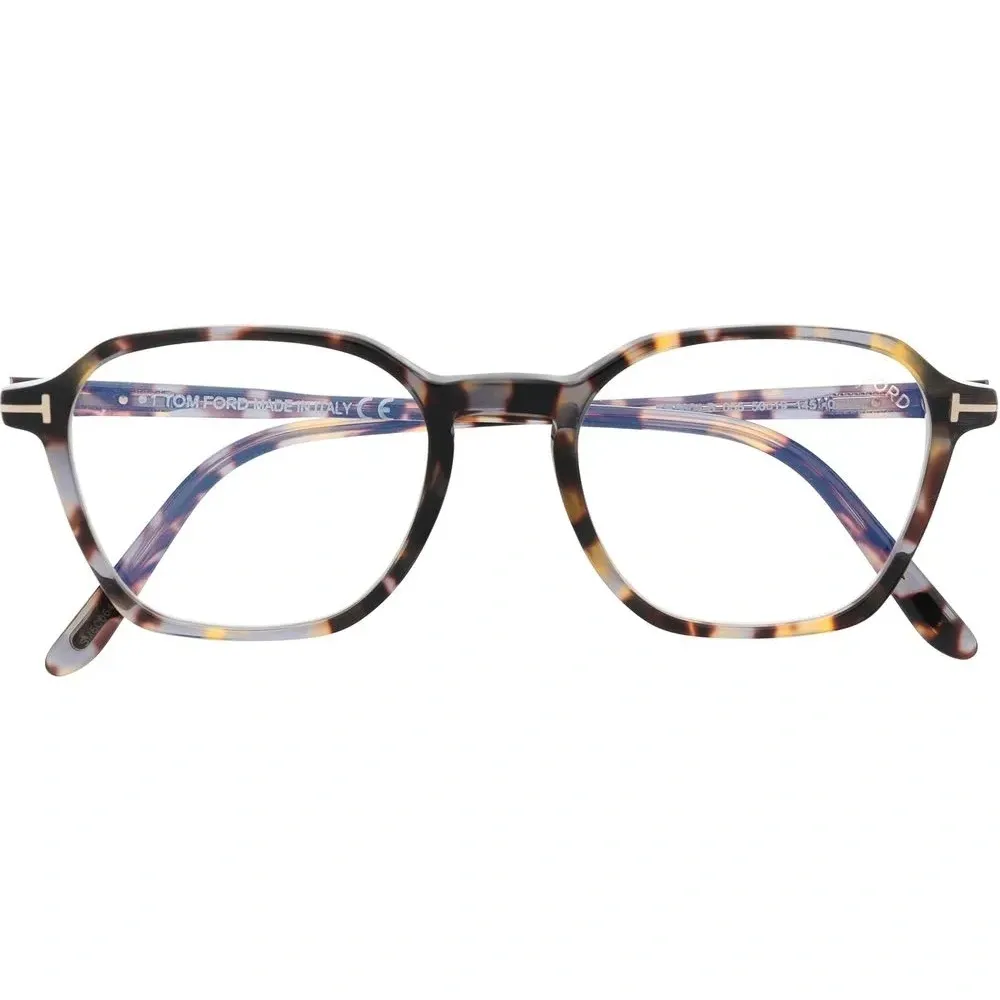 Очки в круглой оправе черепаховой расцветки Очки в круглой оправе черепаховой расцветки