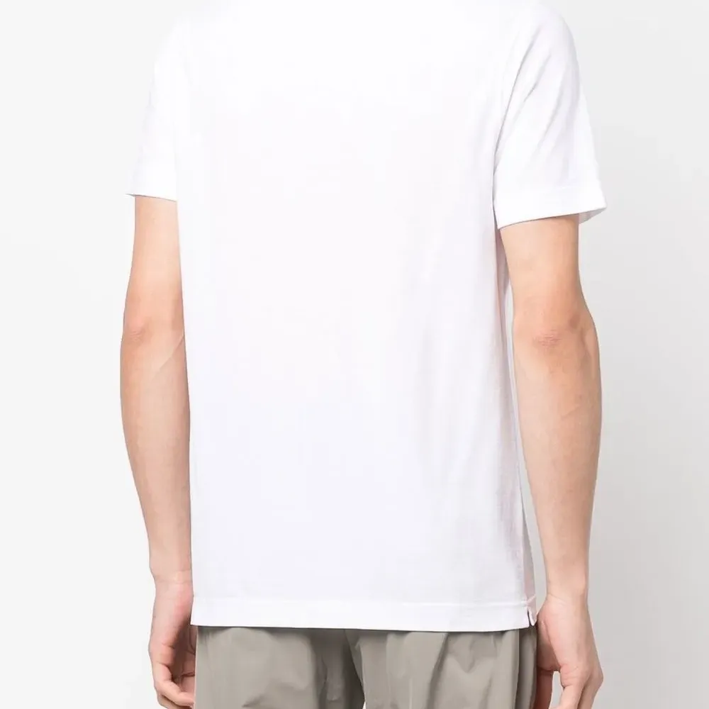 Футболка с нашивкой-логотипом