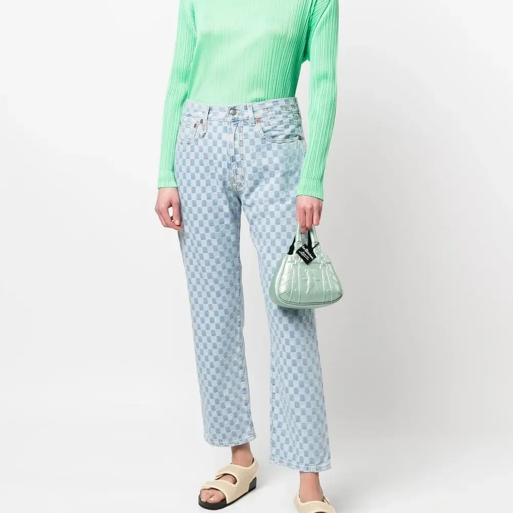 Сумка-тоут с тиснением