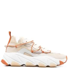 Кроссовки на массивной подошве