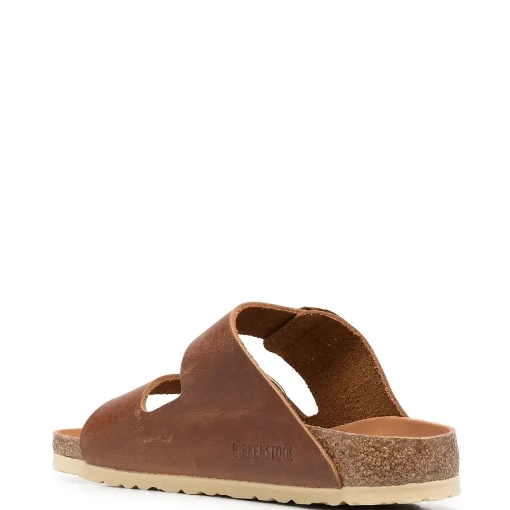 Сандалии с ремешками