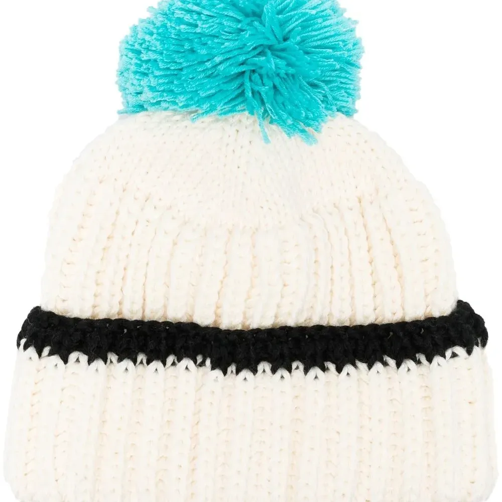 Шапка с помпоном