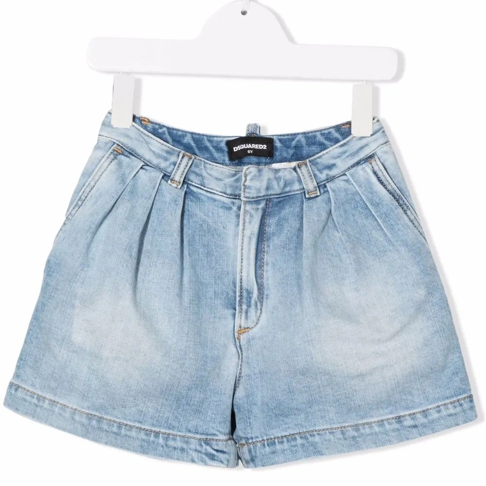 Расклешенные джинсовые шорты