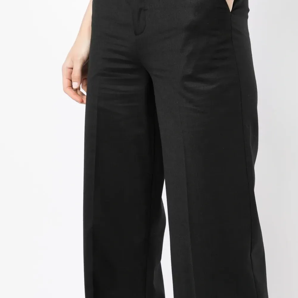 Строгие брюки с завышенной талией