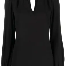 Блузка с объемными рукавами