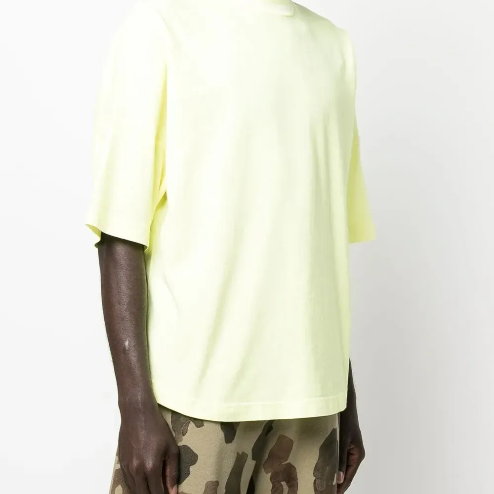 Футболка с логотипом