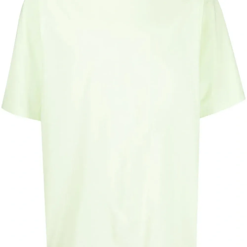 Футболка с логотипом