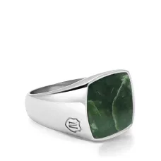 Кольцо с нефритом