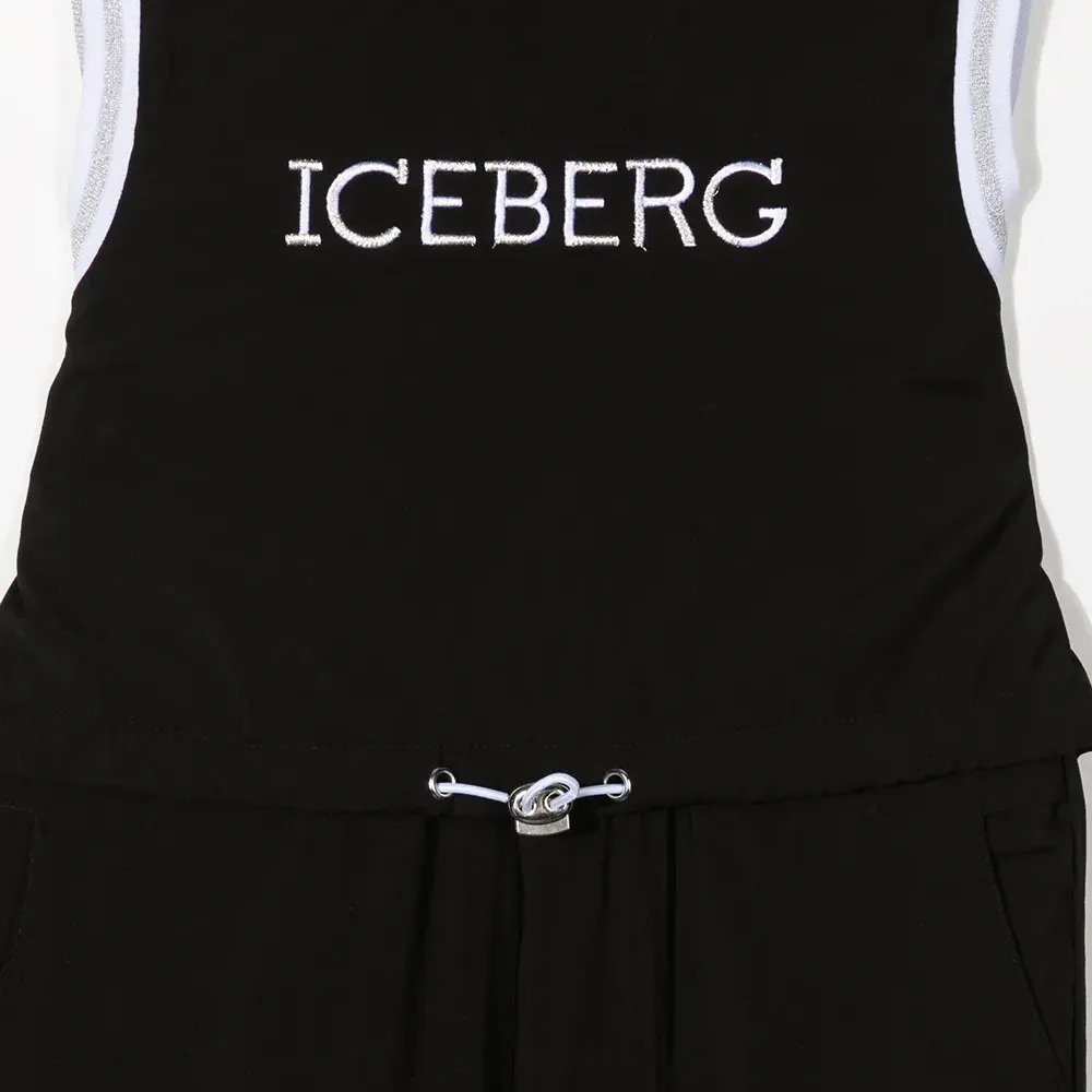 Комбинезон с вышитым логотипом