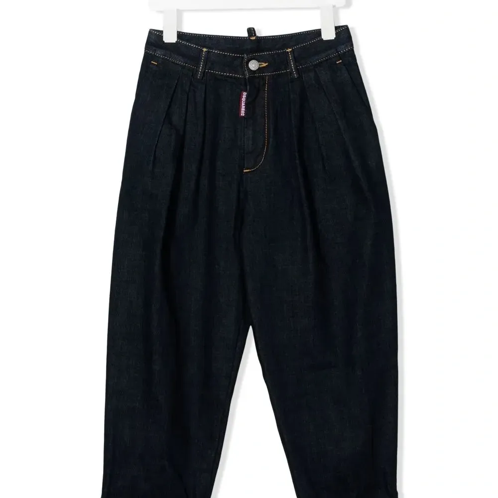 Зауженные джинсы средней посадки