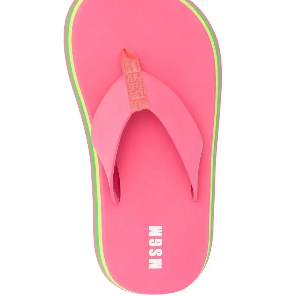 Массивные шлепанцы с Т-образным ремешком