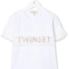 Футболка с логотипом и бахромой