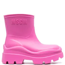 Резиновые ботинки на массивной подошве Резиновые ботинки на массивной подошве