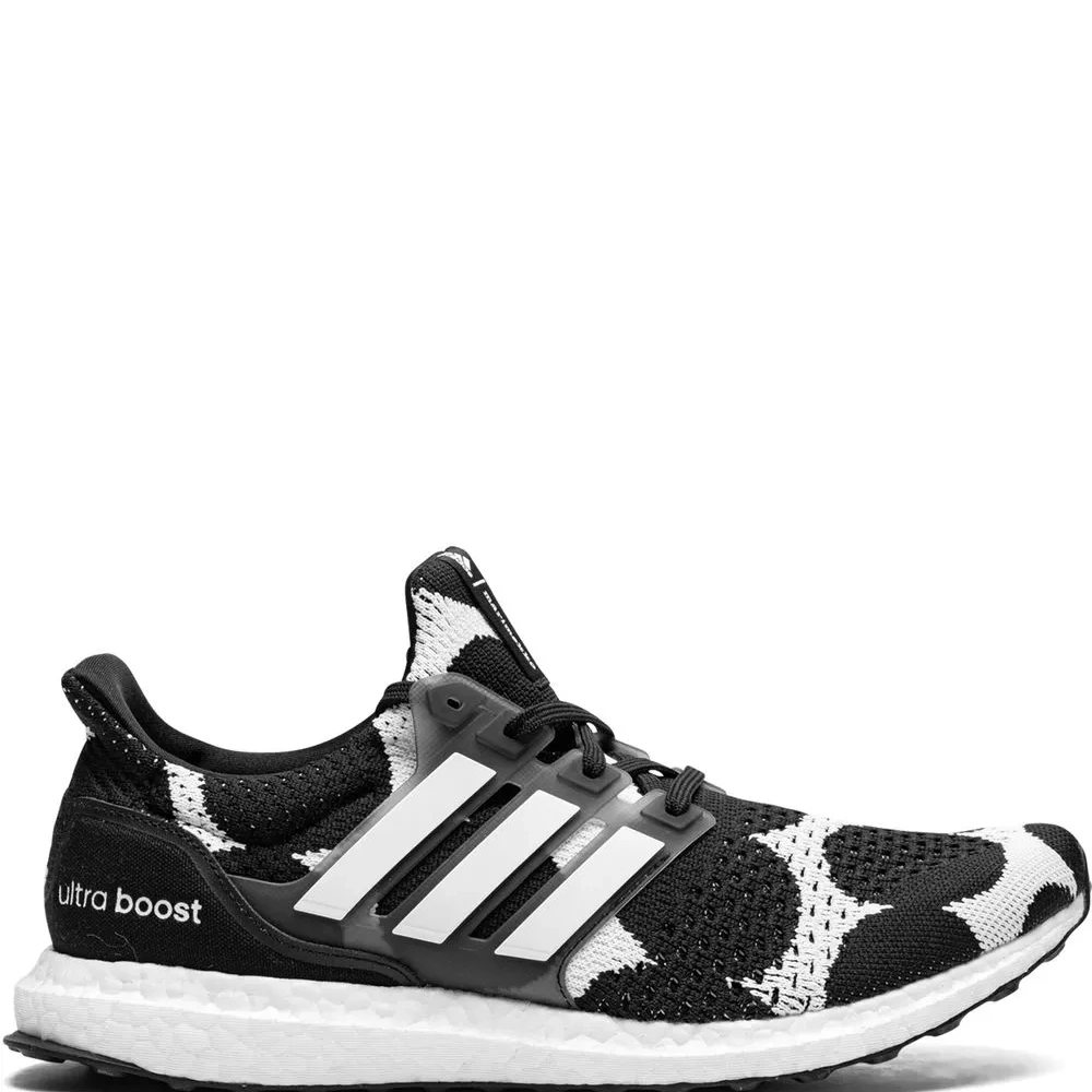 Кроссовки Ultraboost DNA из коллаборации с Markimekko