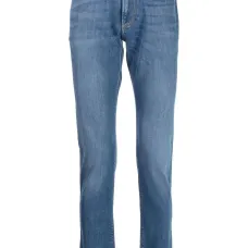 Узкие джинсы