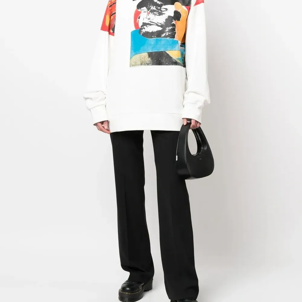 Толстовка с графичным принтом