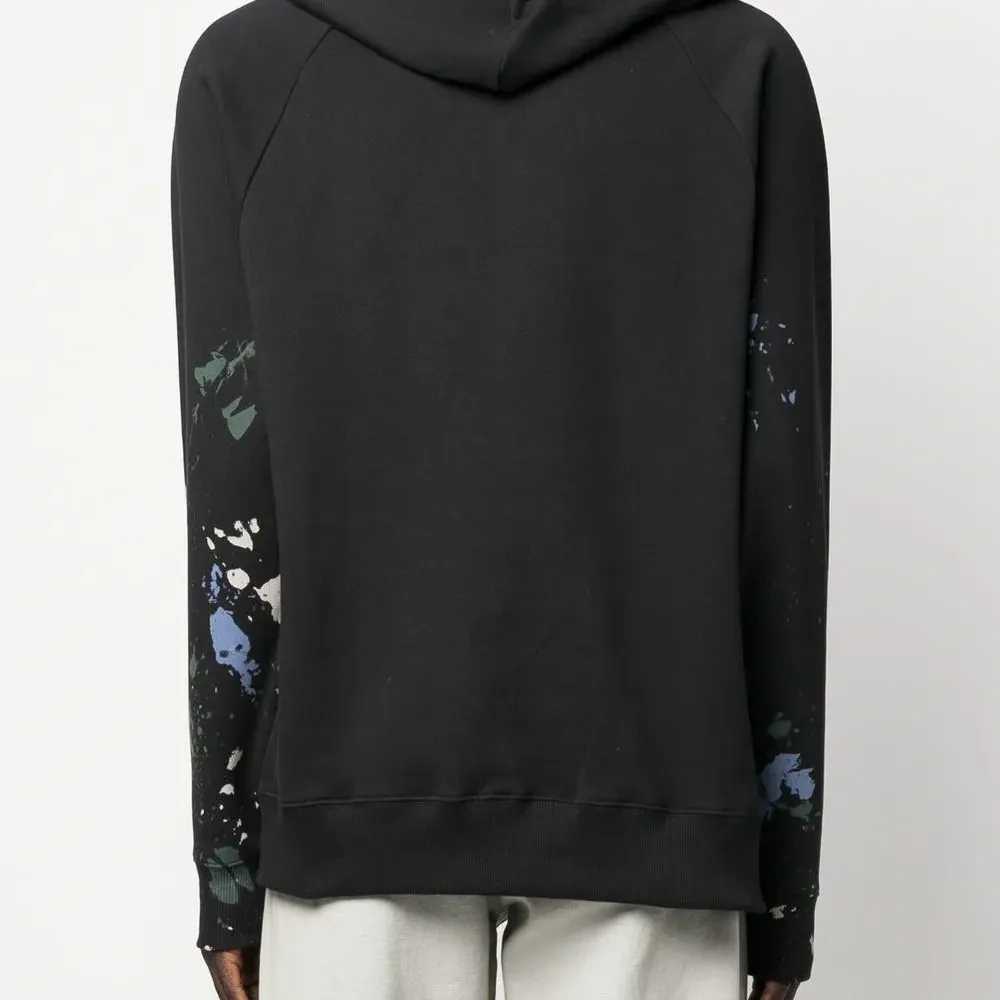 Худи с эффектом разбрызганной краски