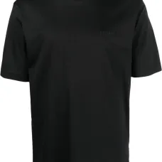 Футболка с вышитым логотипом