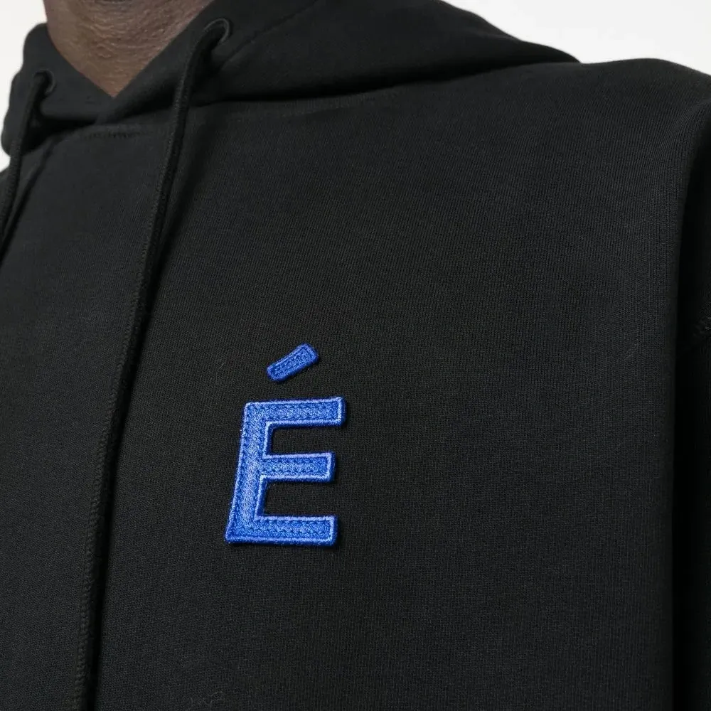 Худи из органического хлопка с нашивкой