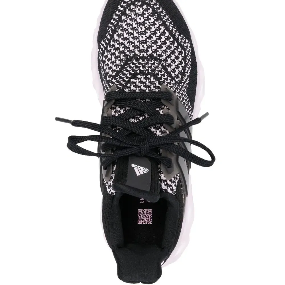 Кроссовки Ultralight Web DNA