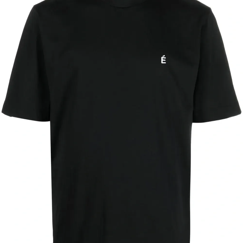 Футболка оверсайз с вышитым логотипом