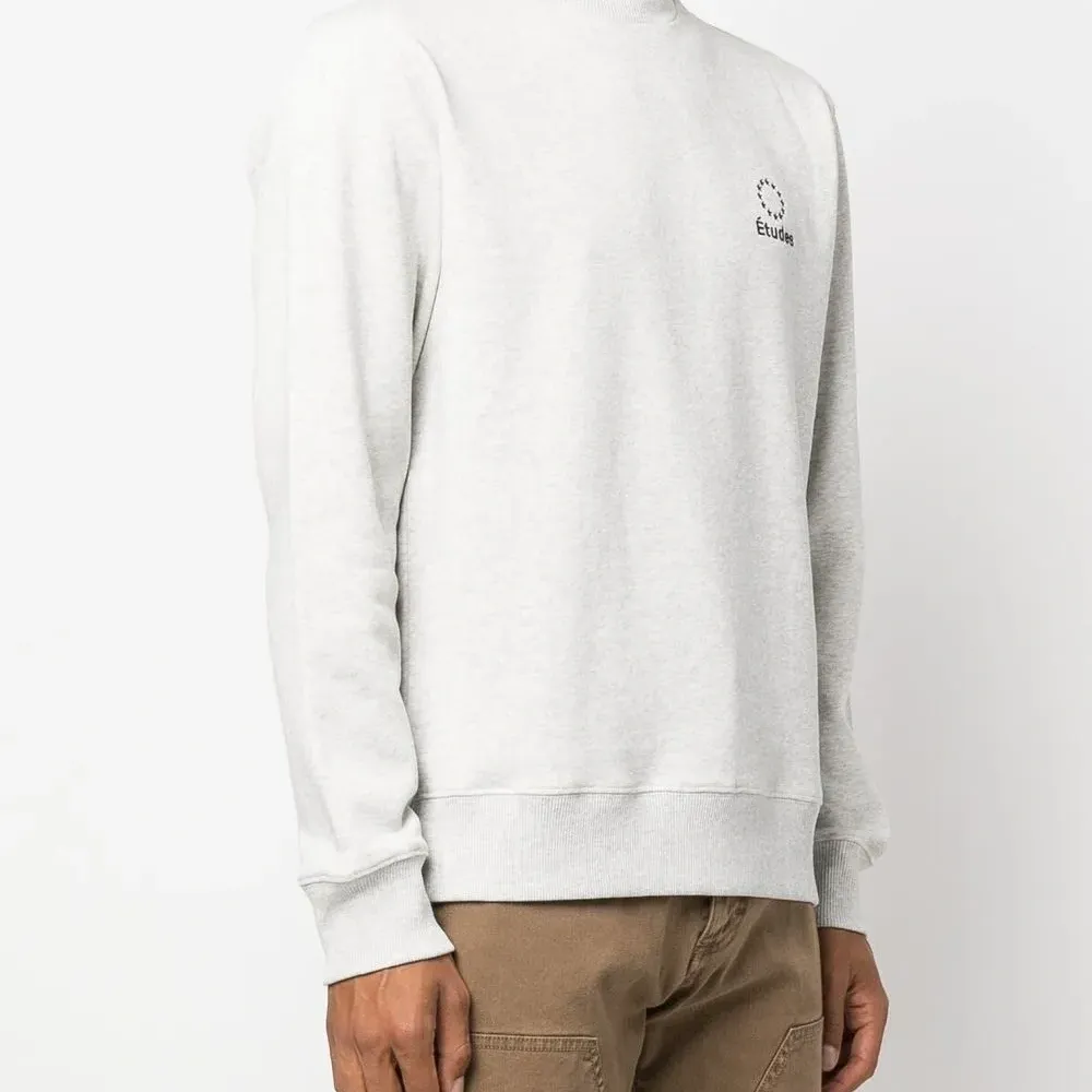 Толстовка с вышитым логотипом