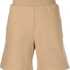 Спортивные шорты с вышитым логотипом