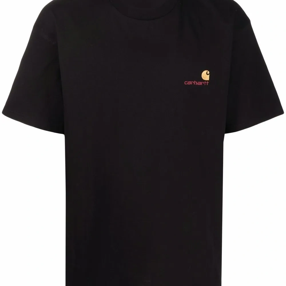 Футболка с вышитым логотипом