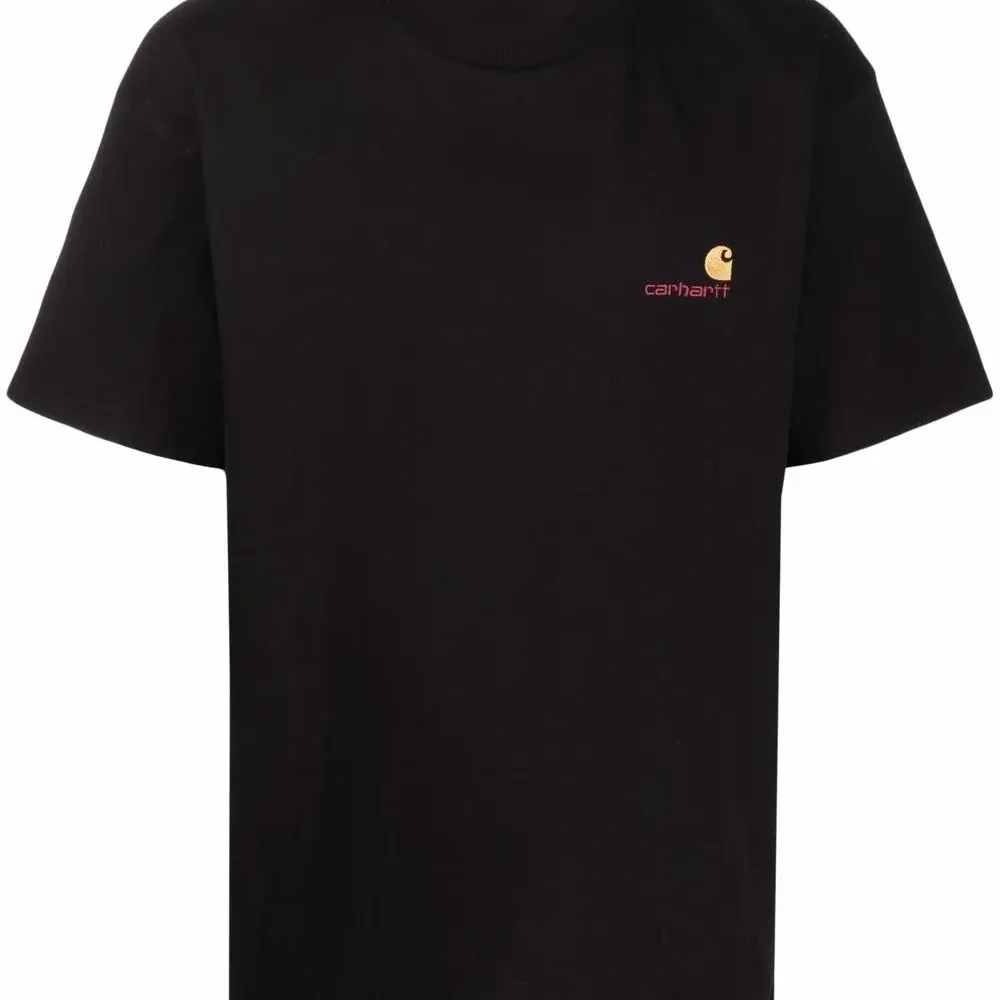 Футболка с вышитым логотипом