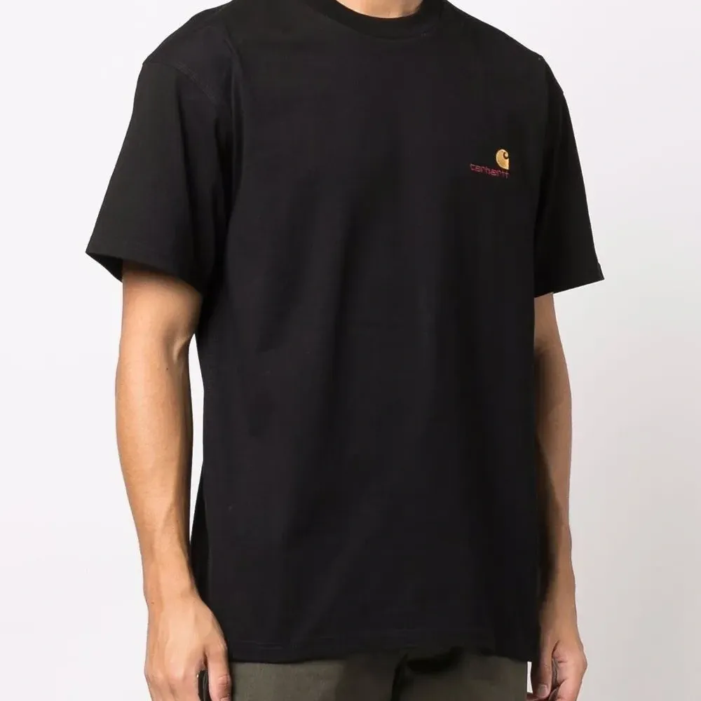 Футболка с вышитым логотипом