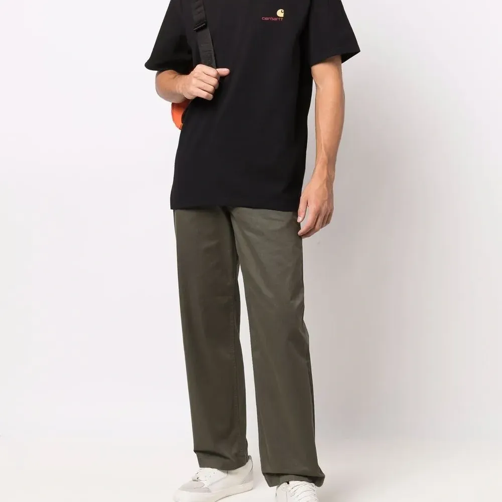 Футболка с вышитым логотипом