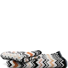 Комплект Bernard из двух полотенец с узором зигзаг