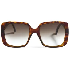 Солнцезащитные очки в квадратной оправе