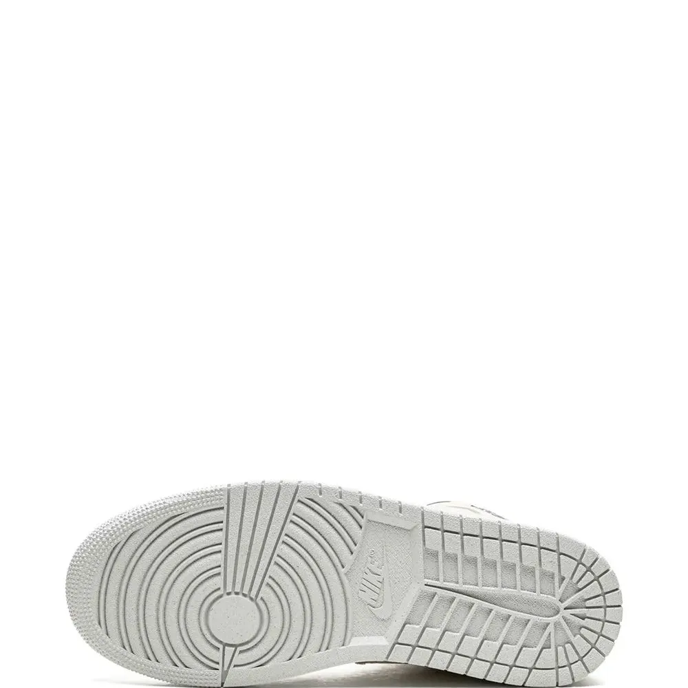 Высокие кроссовки Air Jordan 1 Mid