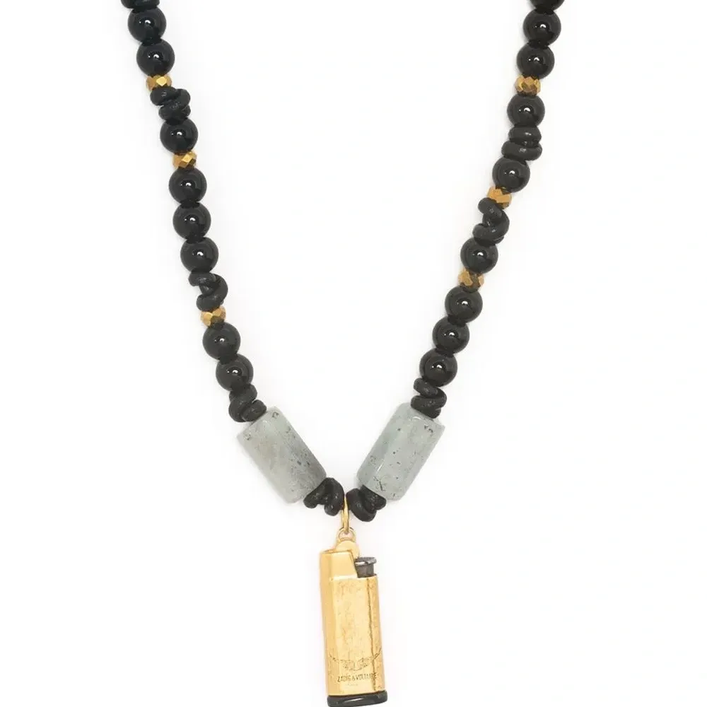 Колье с бусинами и подвеской