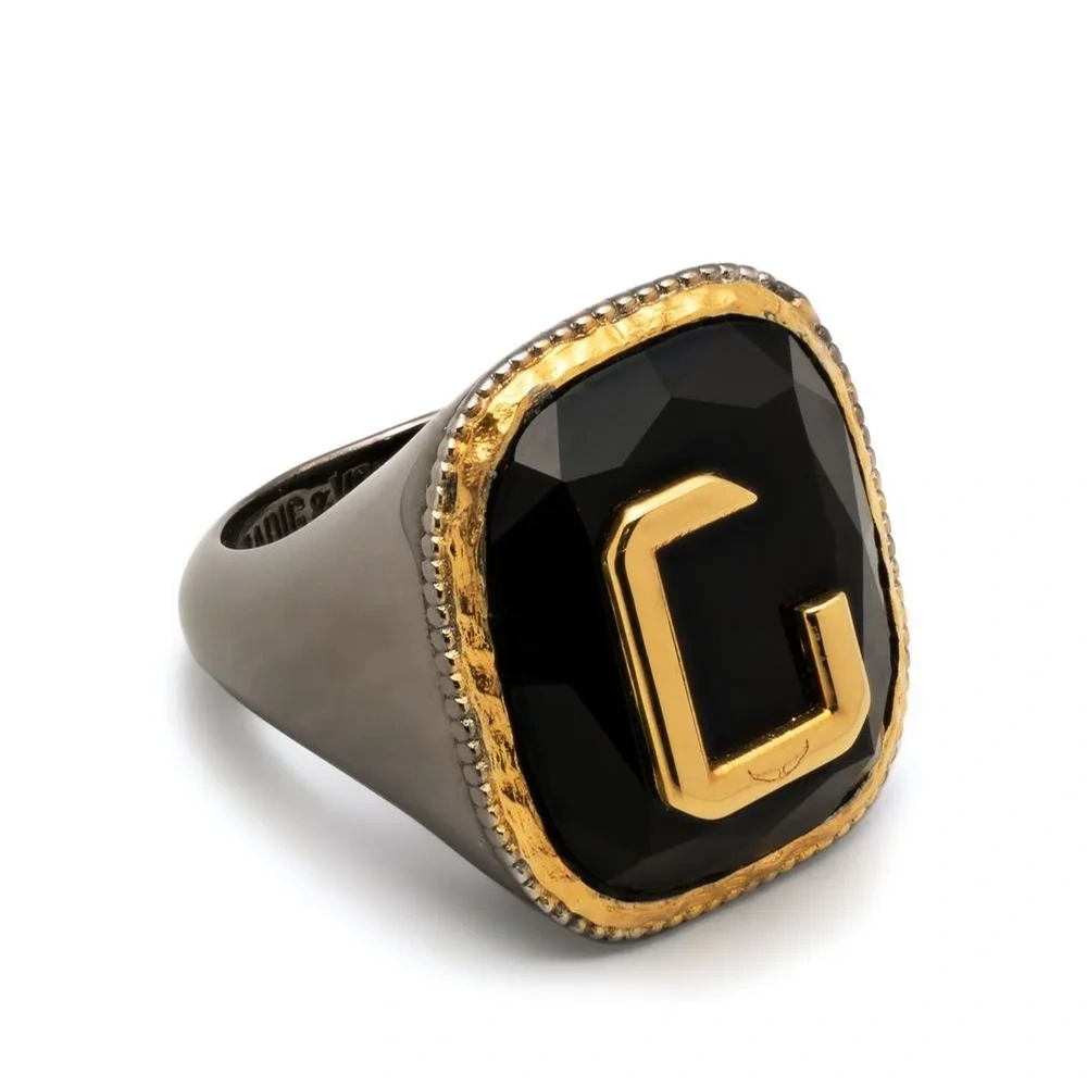 Перстень с инициалом