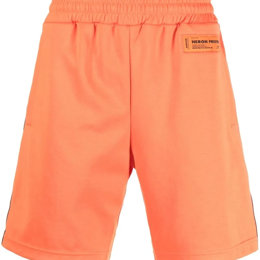 Спортивные шорты с логотипом