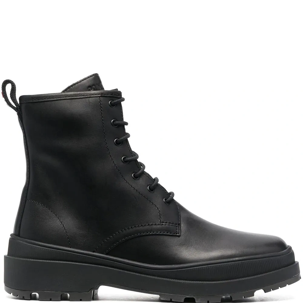 Ботинки на шнуровке Ботинки на шнуровке