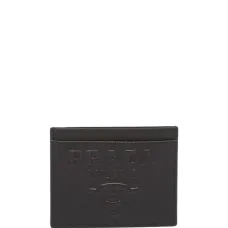 картхолдер с тисненым логотипом