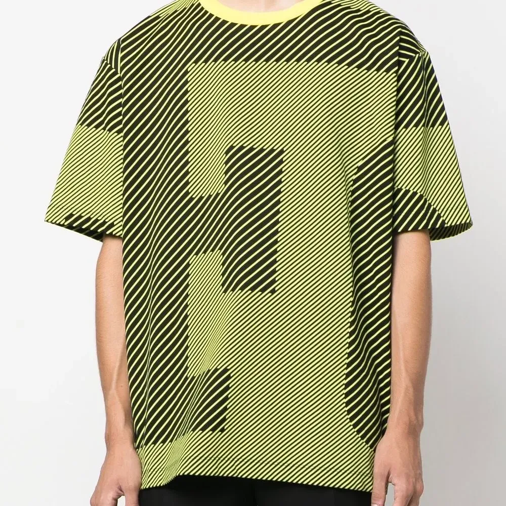 Футболка с принтом Футболка с принтом