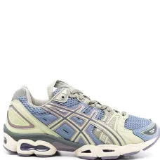 Кроссовки со вставками