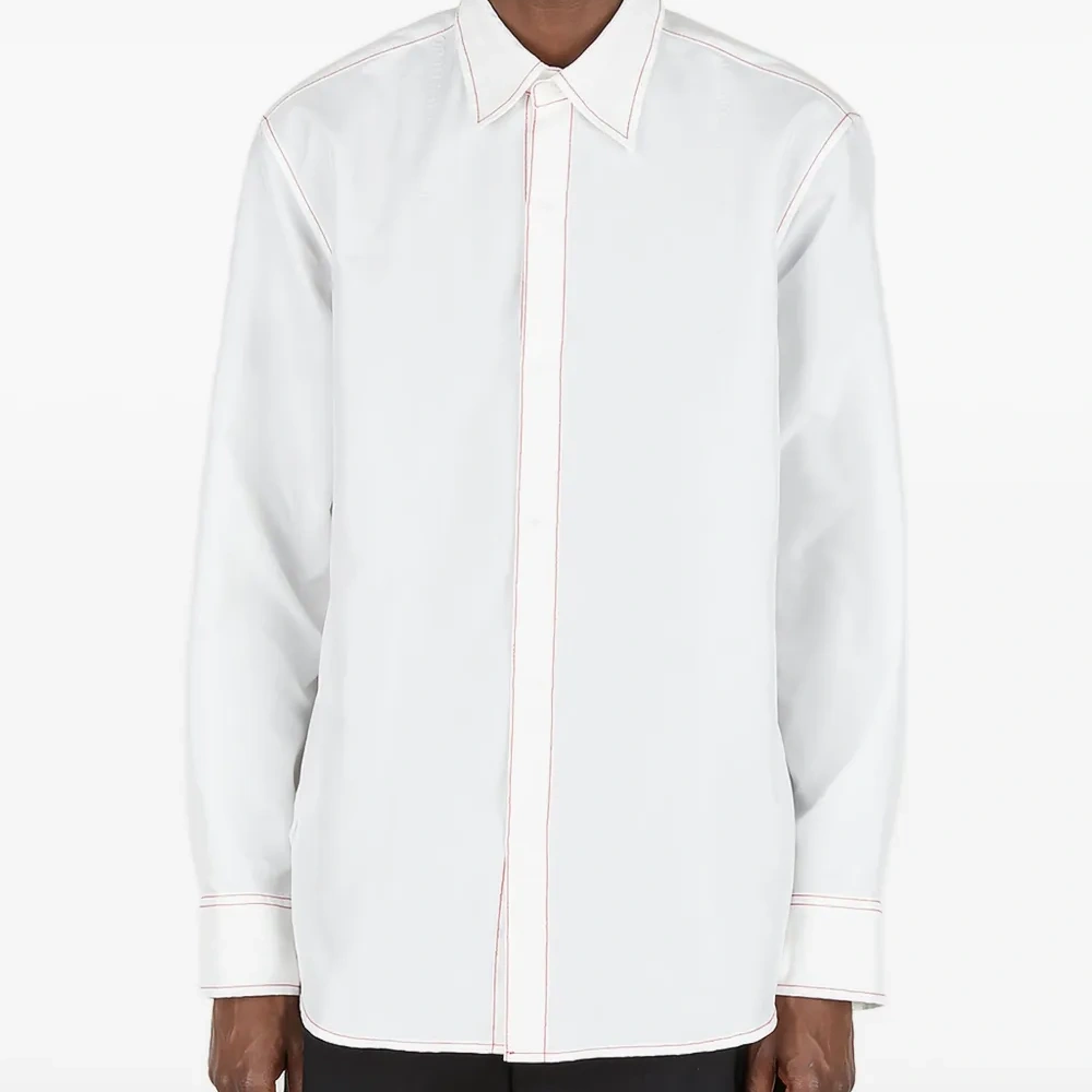 Рубашка с контрастной строчкой