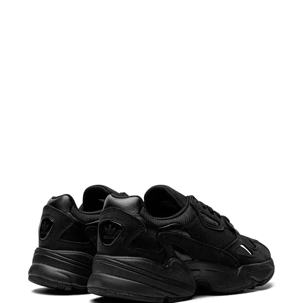 Кроссовки Falcon