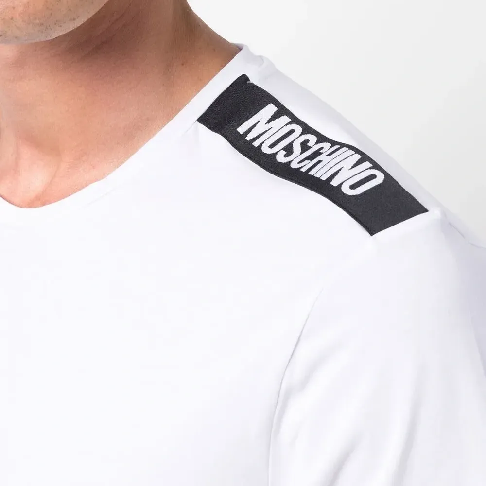 Футболка с логотипом