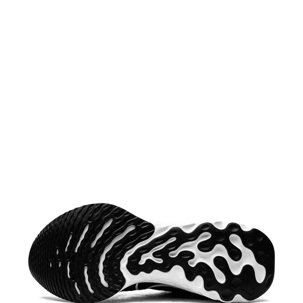 Кроссовки React Infinity Run