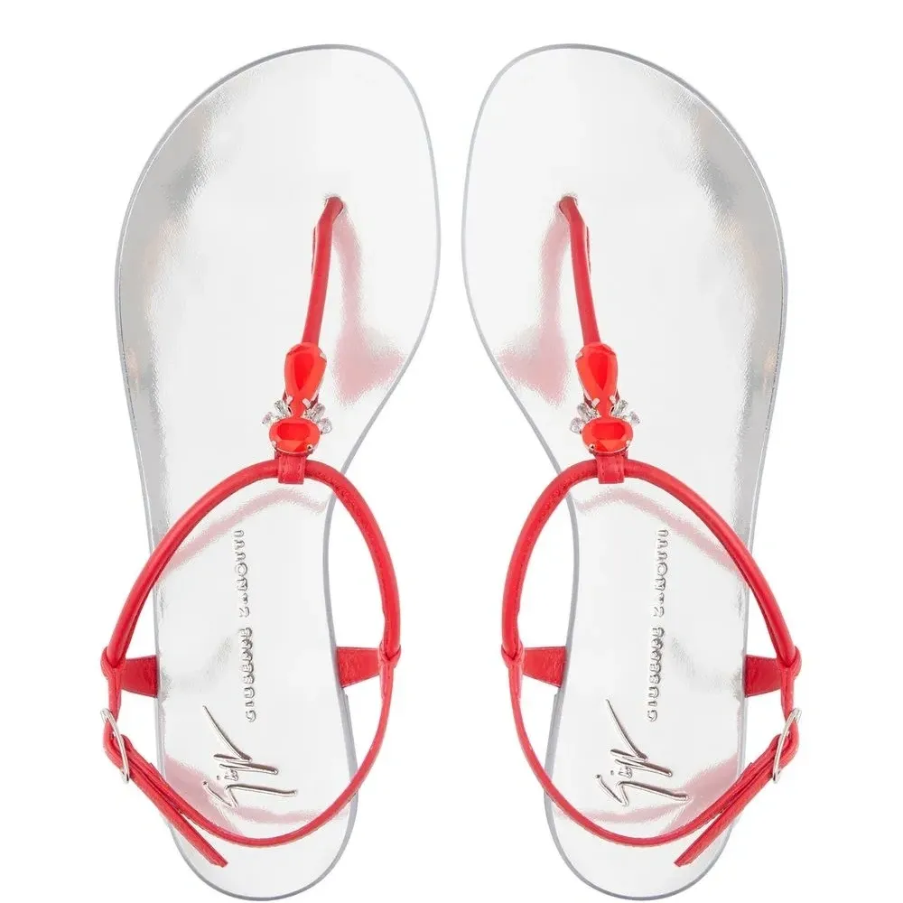 сандалии Sybella с Т-образным ремешком