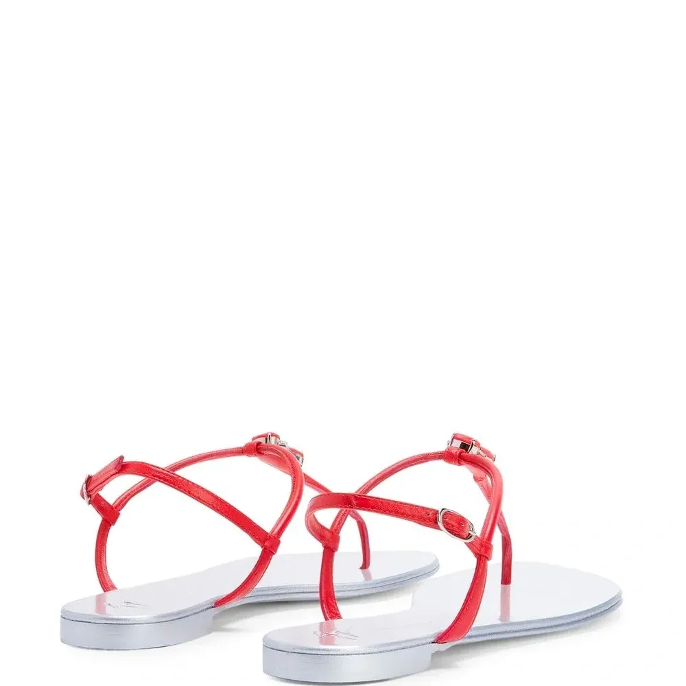 сандалии Sybella с Т-образным ремешком